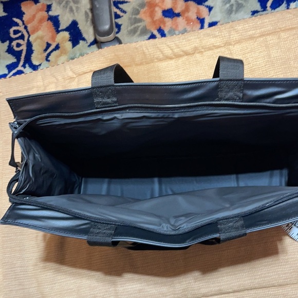 MARY KAY Large Tote Bag - Picture 7 of 7